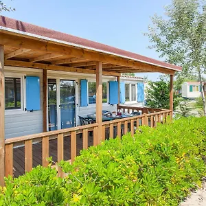 Mobile In The With A Shared Pool Rosolina Mare